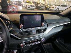 نيسان ألتيما